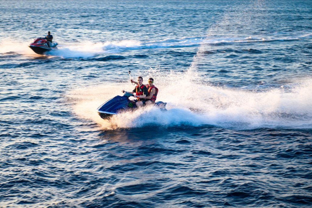 Jet ski